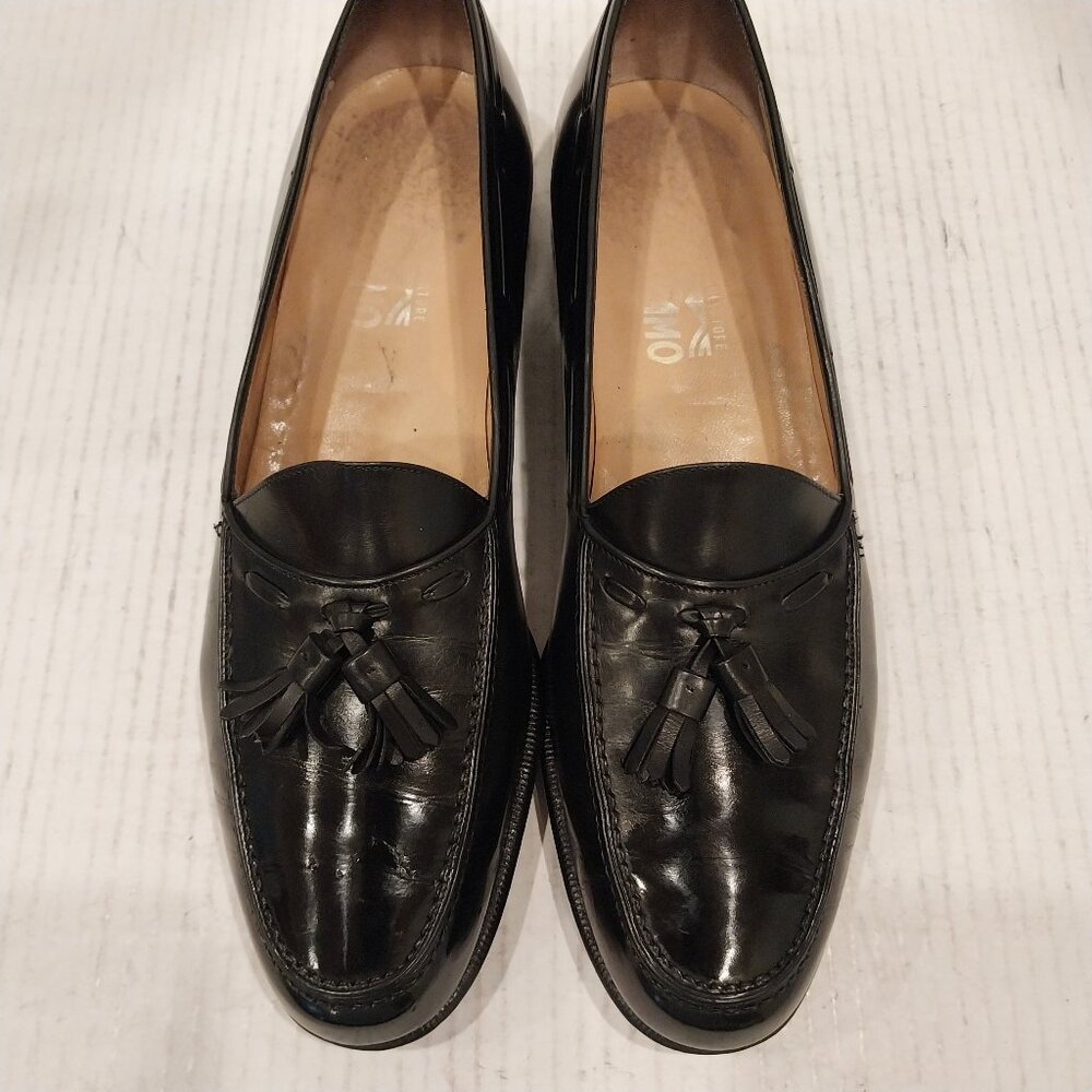 SALVATORE FERRAGAMO men's size 10.5 B black loafer.